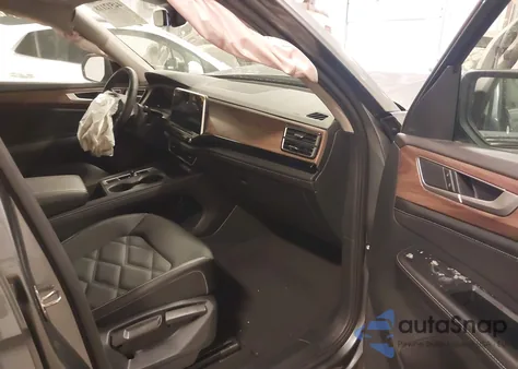 2024 Volkswagen Atlas 2.0T Se from USA, damaged, VIN 1V2LR2CA8RC557459